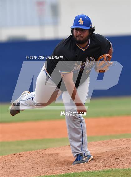 Thumbnail 2 in Alamo Heights vs Houston [Sam] photogallery.