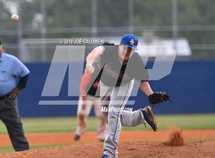 Thumbnail 3 in Alamo Heights vs Houston [Sam] photogallery.