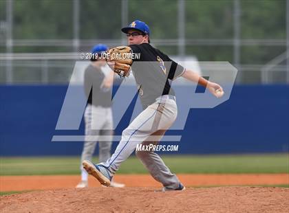 Thumbnail 1 in Alamo Heights vs Houston [Sam] photogallery.