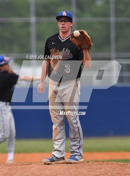 Thumbnail 3 in Alamo Heights vs Houston [Sam] photogallery.