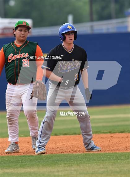Thumbnail 2 in Alamo Heights vs Houston [Sam] photogallery.