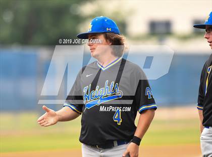 Thumbnail 2 in Alamo Heights vs Houston [Sam] photogallery.