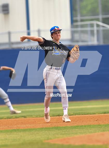 Thumbnail 3 in Alamo Heights vs Houston [Sam] photogallery.
