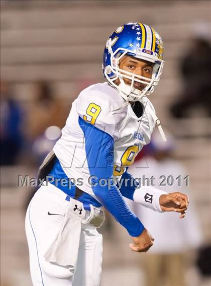 Thumbnail 2 in Sulphur Springs vs. Corsicana (4A Division 2 Region 2 Area) photogallery.