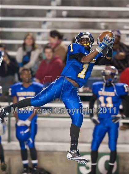 Thumbnail 1 in Sulphur Springs vs. Corsicana (4A Division 2 Region 2 Area) photogallery.