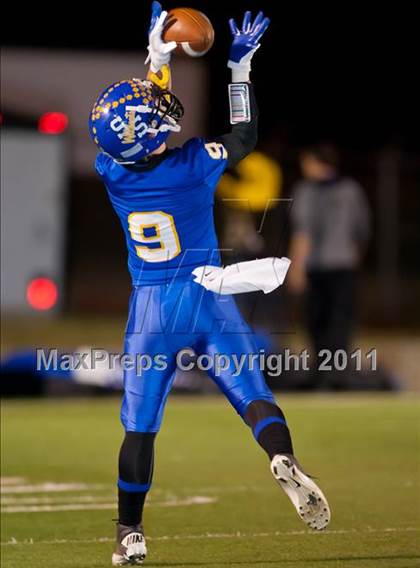 Thumbnail 2 in Sulphur Springs vs. Corsicana (4A Division 2 Region 2 Area) photogallery.
