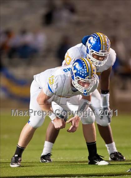 Thumbnail 2 in Sulphur Springs vs. Corsicana (4A Division 2 Region 2 Area) photogallery.