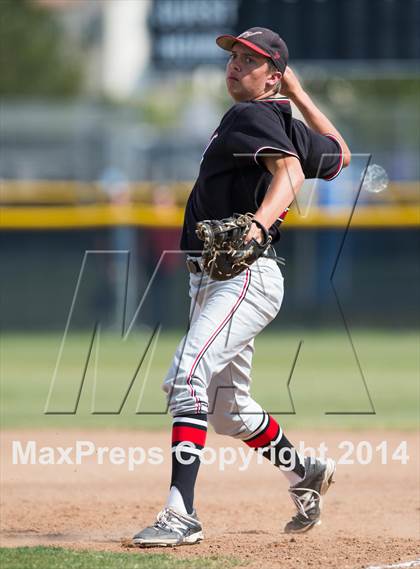 Thumbnail 2 in Golden Valley vs. Hart photogallery.