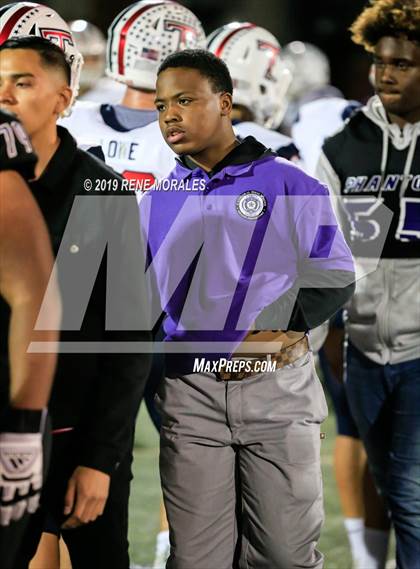 Thumbnail 1 in Tesoro @ Cathedral (CIF SS D3 Round 1 Playoff) photogallery.
