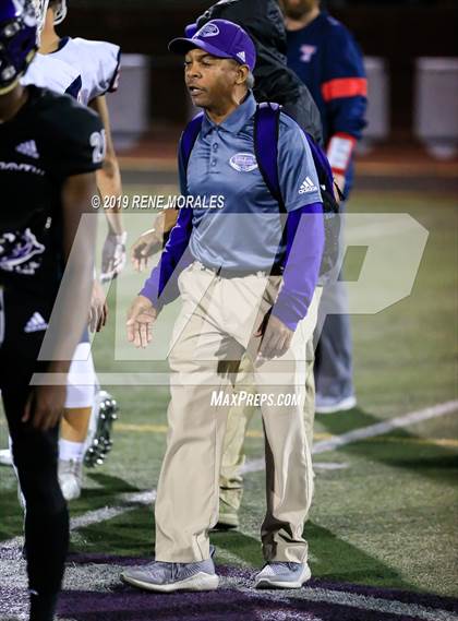 Thumbnail 2 in Tesoro @ Cathedral (CIF SS D3 Round 1 Playoff) photogallery.