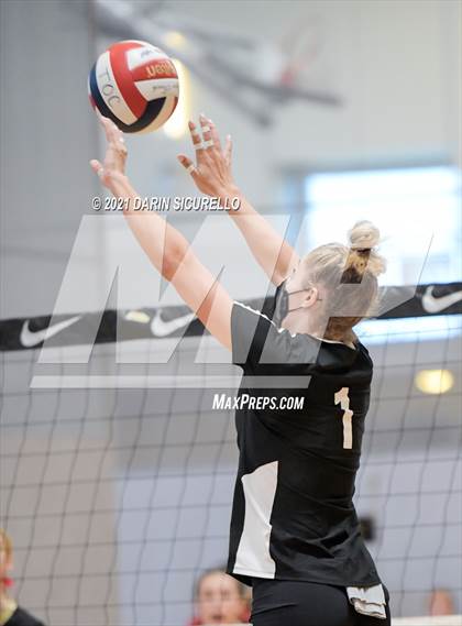 Thumbnail 3 in Village Christian vs. Basha (Nike Tournament of Champions) photogallery.