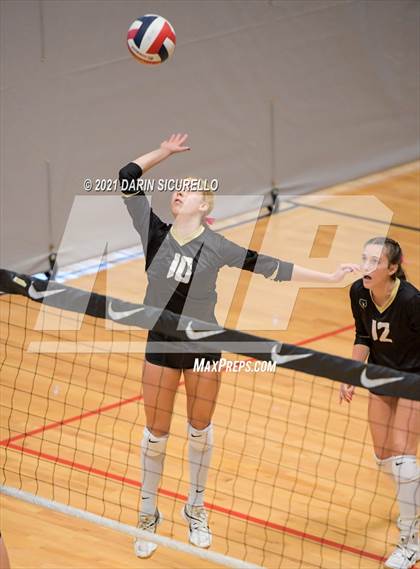 Thumbnail 3 in Village Christian vs. Basha (Nike Tournament of Champions) photogallery.