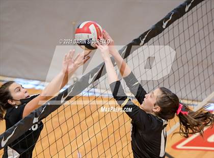 Thumbnail 3 in Village Christian vs. Basha (Nike Tournament of Champions) photogallery.