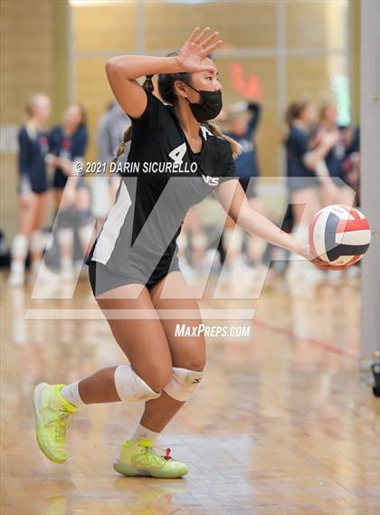 Thumbnail 2 in Village Christian vs. Basha (Nike Tournament of Champions) photogallery.