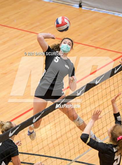 Thumbnail 3 in Village Christian vs. Basha (Nike Tournament of Champions) photogallery.