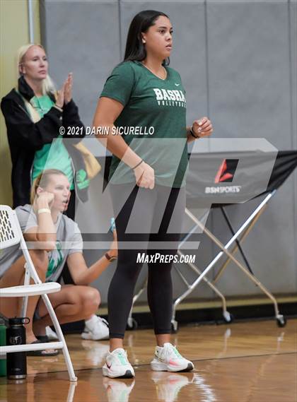Thumbnail 3 in Village Christian vs. Basha (Nike Tournament of Champions) photogallery.
