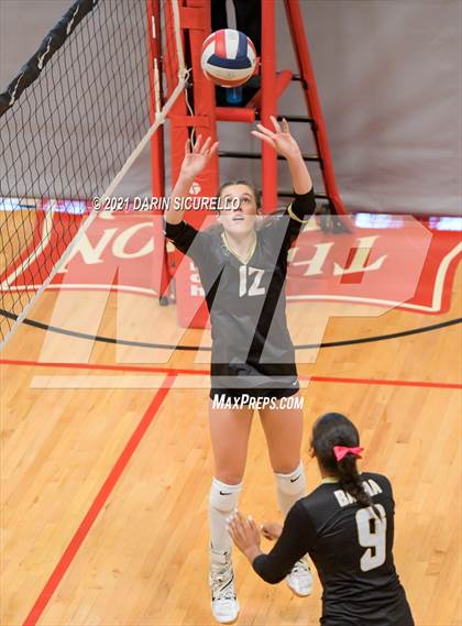 Thumbnail 3 in Village Christian vs. Basha (Nike Tournament of Champions) photogallery.