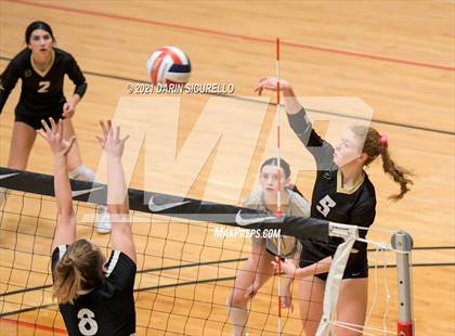 Thumbnail 2 in Village Christian vs. Basha (Nike Tournament of Champions) photogallery.