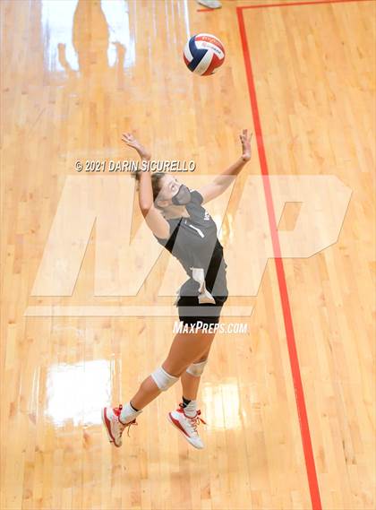 Thumbnail 1 in Village Christian vs. Basha (Nike Tournament of Champions) photogallery.