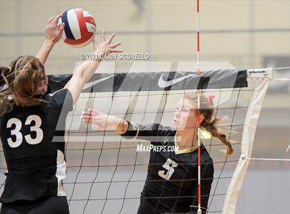 Thumbnail 3 in Village Christian vs. Basha (Nike Tournament of Champions) photogallery.