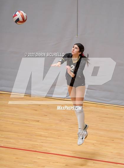 Thumbnail 2 in Village Christian vs. Basha (Nike Tournament of Champions) photogallery.