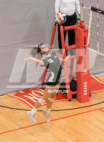 Thumbnail 3 in Village Christian vs. Basha (Nike Tournament of Champions) photogallery.
