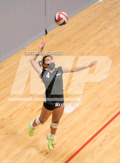 Thumbnail 2 in Village Christian vs. Basha (Nike Tournament of Champions) photogallery.