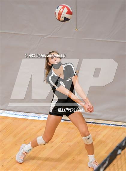 Thumbnail 2 in Village Christian vs. Basha (Nike Tournament of Champions) photogallery.