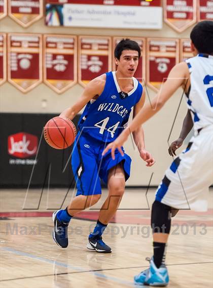 Thumbnail 2 in Pueblo Central vs. Alameda (Ponderosa Invitational) photogallery.