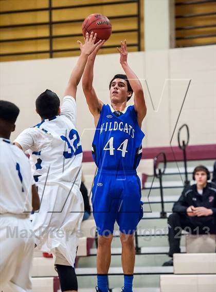 Thumbnail 1 in Pueblo Central vs. Alameda (Ponderosa Invitational) photogallery.