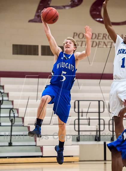 Thumbnail 3 in Pueblo Central vs. Alameda (Ponderosa Invitational) photogallery.