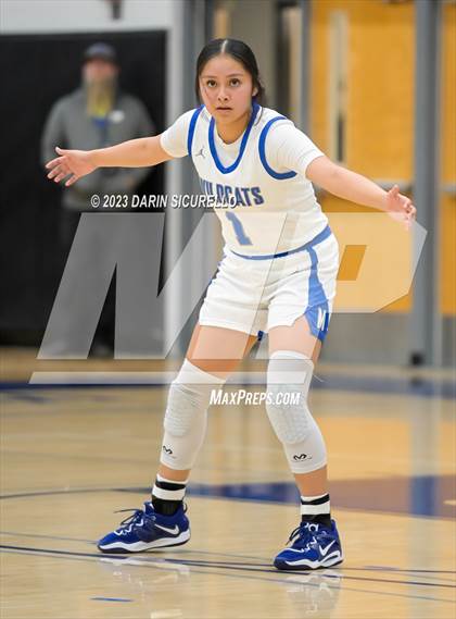 Thumbnail 2 in Pueblo vs Mesquite (AIA 4A Semifinal) photogallery.
