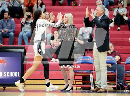 Thumbnail 2 in Crowley vs Keller photogallery.