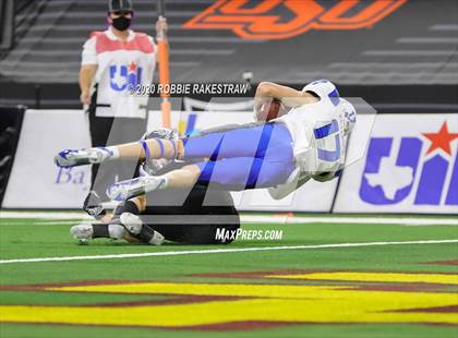 Thumbnail 1 in Argyle vs. Lindale (UIL 4A Division 1 State Final) photogallery.