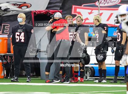 Thumbnail 2 in Argyle vs. Lindale (UIL 4A Division 1 State Final) photogallery.
