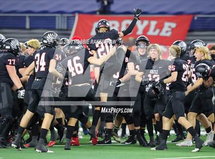 Thumbnail 2 in Argyle vs. Lindale (UIL 4A Division 1 State Final) photogallery.