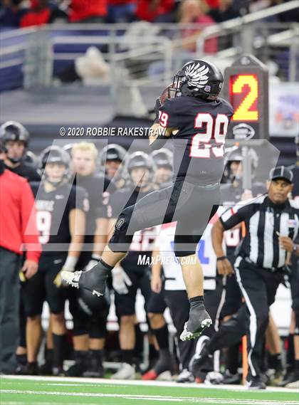 Thumbnail 3 in Argyle vs. Lindale (UIL 4A Division 1 State Final) photogallery.