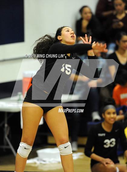 Thumbnail 3 in Taft vs. Palisades (CIF LACS Open Division Final) photogallery.