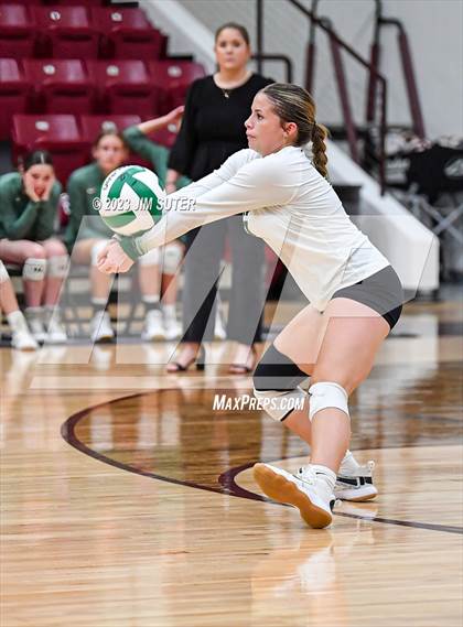 Thumbnail 2 in Franklin vs Little River Academy (UIL 3A Region III Bi-District Playoff) photogallery.