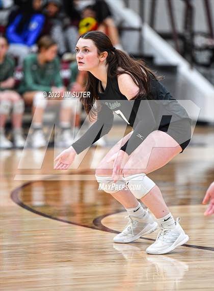 Thumbnail 2 in Franklin vs Little River Academy (UIL 3A Region III Bi-District Playoff) photogallery.