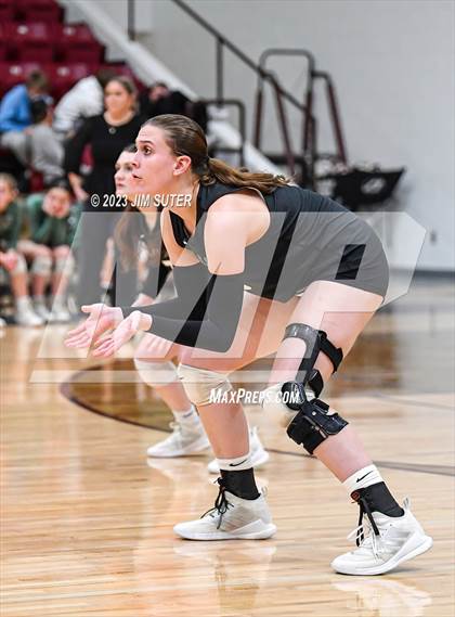 Thumbnail 2 in Franklin vs Little River Academy (UIL 3A Region III Bi-District Playoff) photogallery.