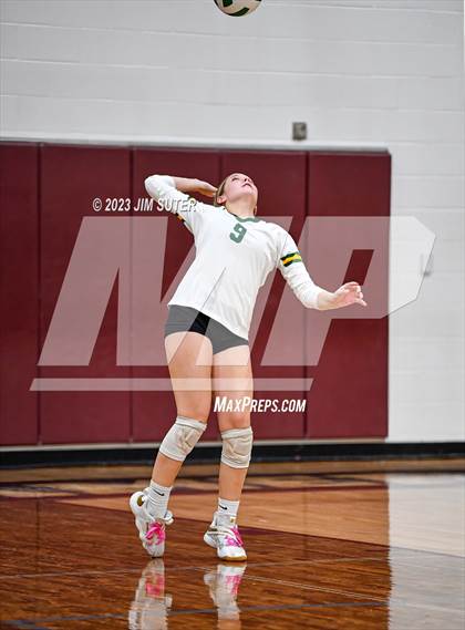 Thumbnail 2 in Franklin vs Little River Academy (UIL 3A Region III Bi-District Playoff) photogallery.