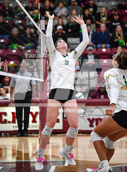 Thumbnail 1 in Franklin vs Little River Academy (UIL 3A Region III Bi-District Playoff) photogallery.