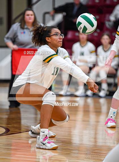 Thumbnail 1 in Franklin vs Little River Academy (UIL 3A Region III Bi-District Playoff) photogallery.