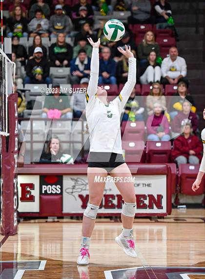 Thumbnail 1 in Franklin vs Little River Academy (UIL 3A Region III Bi-District Playoff) photogallery.