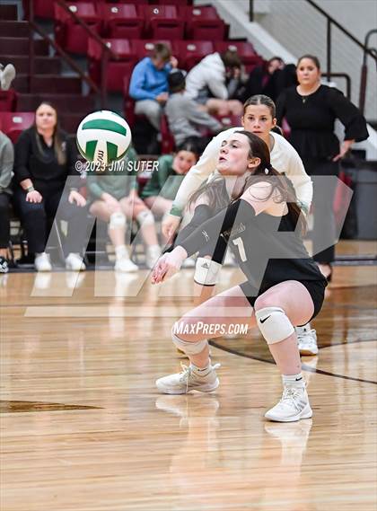 Thumbnail 1 in Franklin vs Little River Academy (UIL 3A Region III Bi-District Playoff) photogallery.