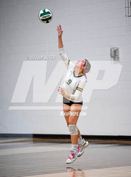 Thumbnail 2 in Franklin vs Little River Academy (UIL 3A Region III Bi-District Playoff) photogallery.