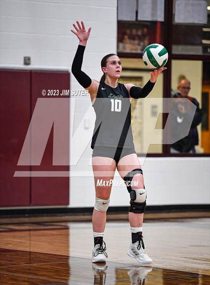 Thumbnail 3 in Franklin vs Little River Academy (UIL 3A Region III Bi-District Playoff) photogallery.