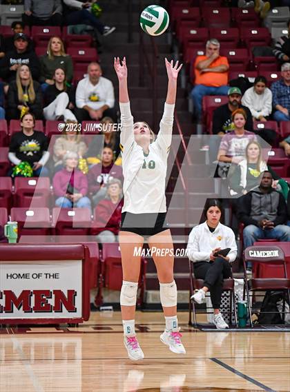 Thumbnail 3 in Franklin vs Little River Academy (UIL 3A Region III Bi-District Playoff) photogallery.