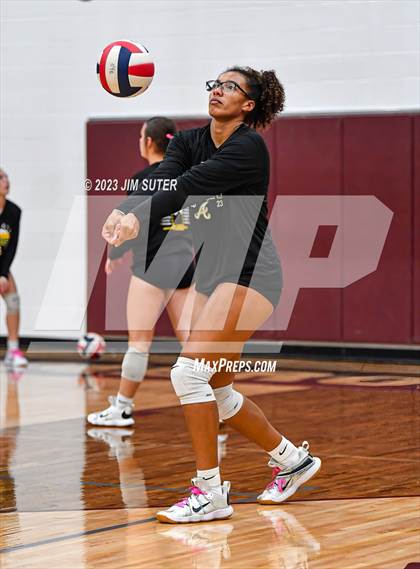 Thumbnail 3 in Franklin vs Little River Academy (UIL 3A Region III Bi-District Playoff) photogallery.
